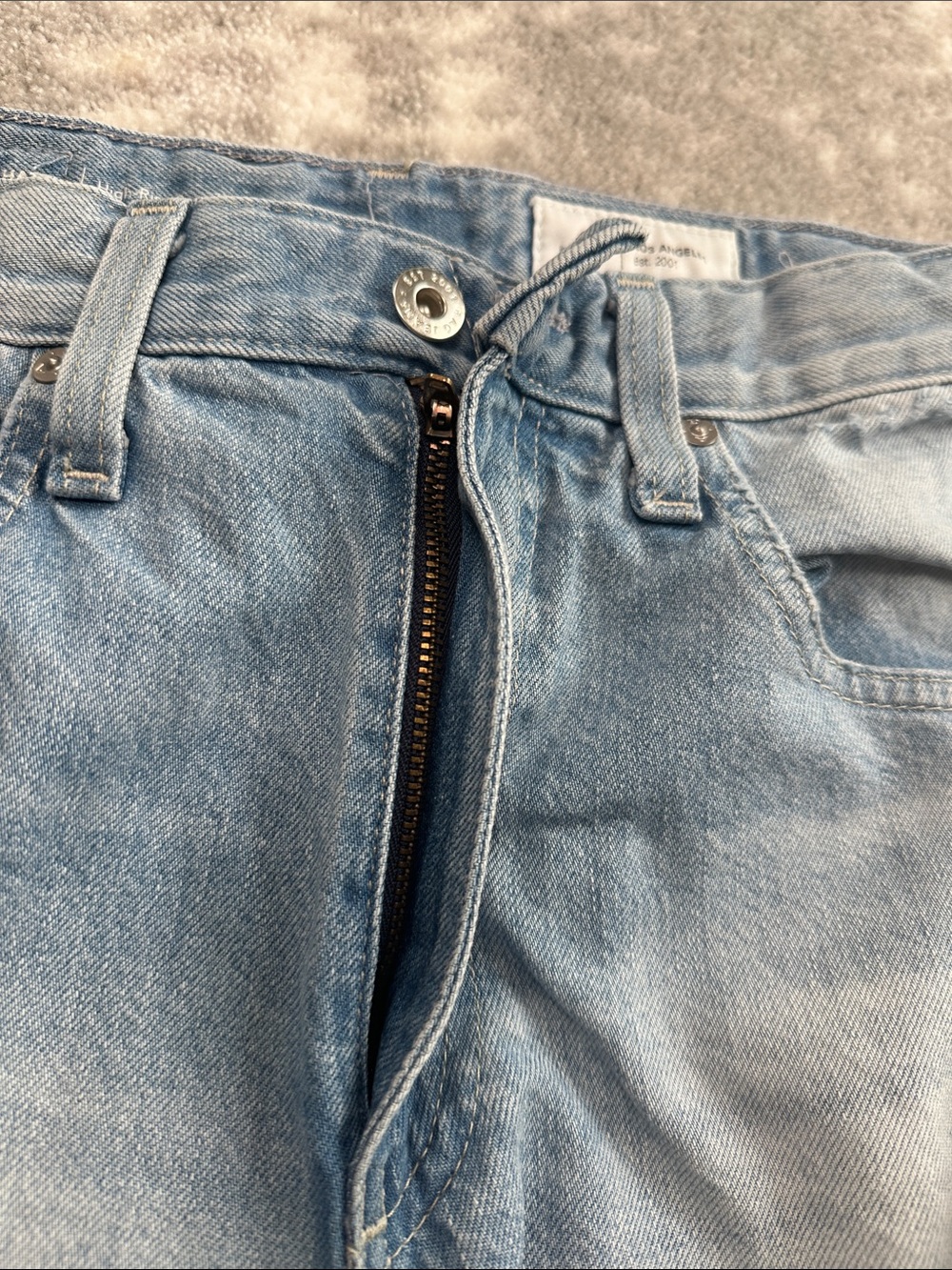 AG Adriano Goldschmied Hattie High Rise barrel Jean allusion Destructed size 26 - Picture 9 of 9
